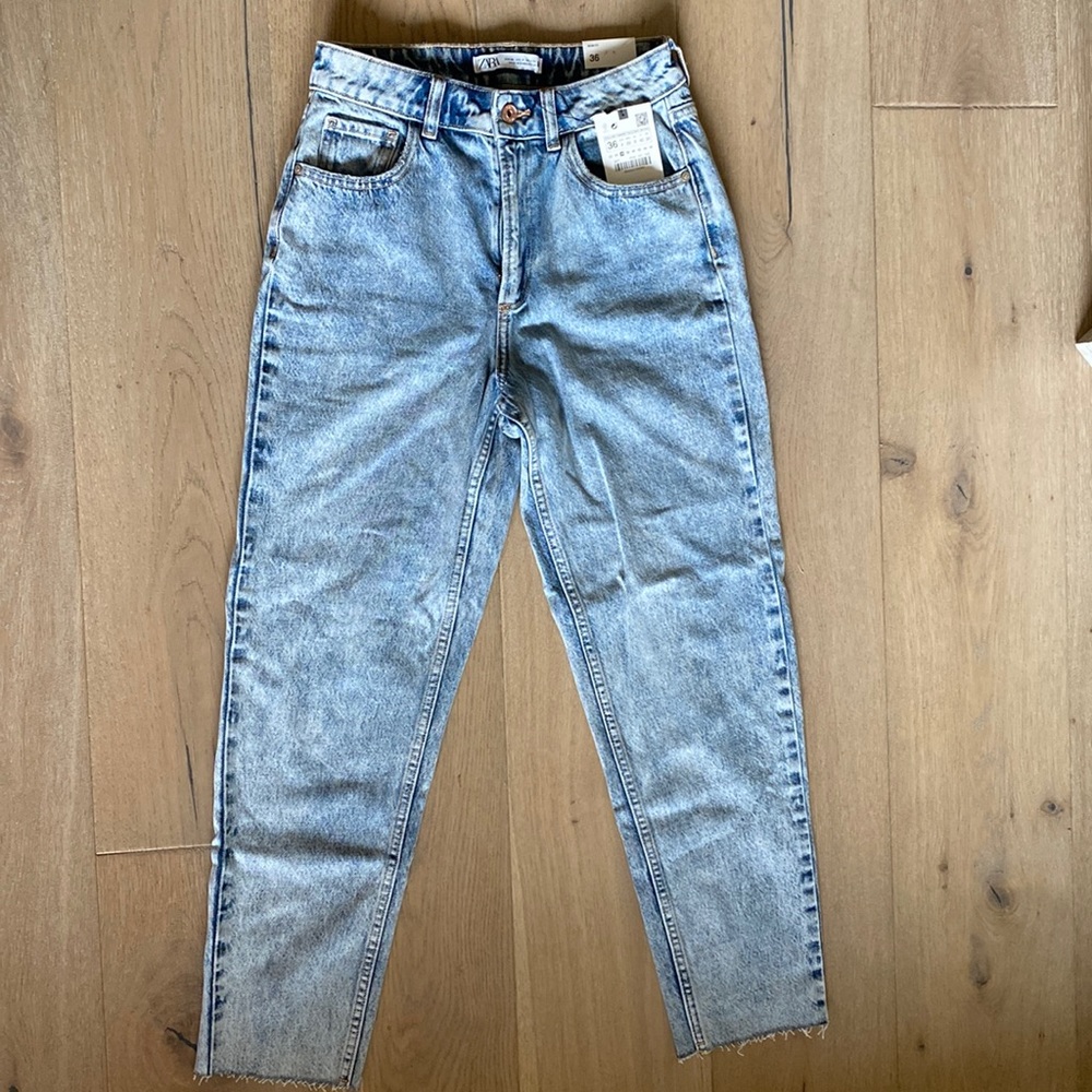 Zara Mom Fit Denim- NWT- size 4